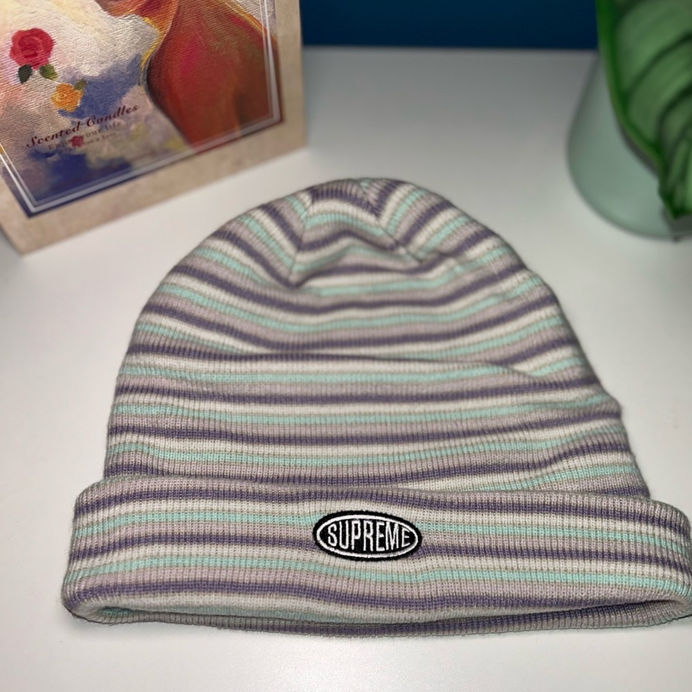 SUPREME MULTI-STRIPED BEANIE